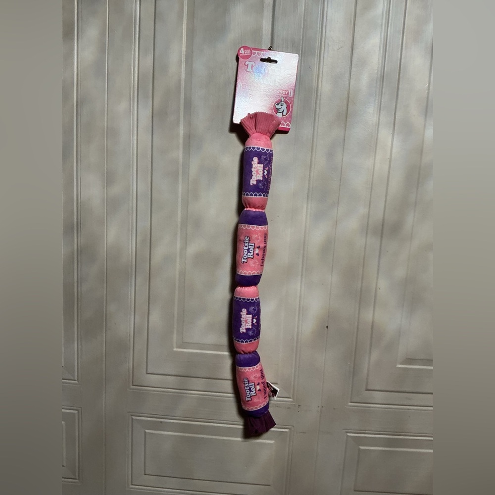 NEW Tootsie Roll Tug & Squeak Crinkle Dog Toy 4 Squeakers 21”